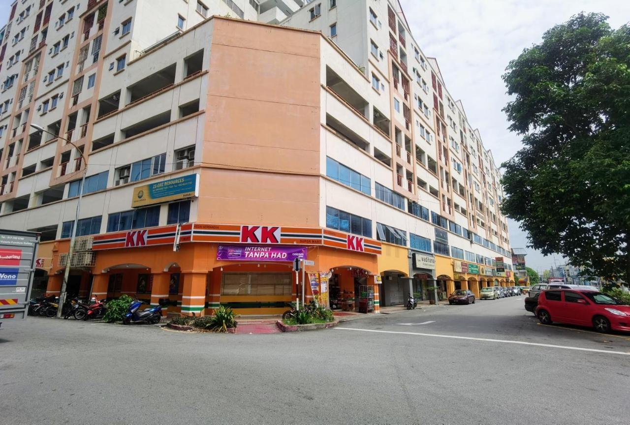 3room 10pax Sr Landed Comfy 5 Star Sofa&bed 4 Parking *